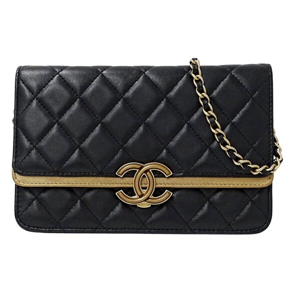 CHANEL Authentic Black Lambskin Leather Wallet - Picture 1 of 16